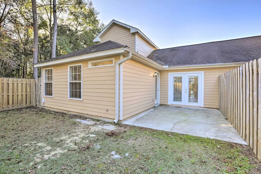 Sassy Tallahassee Home, 5 Mi to Downtown
