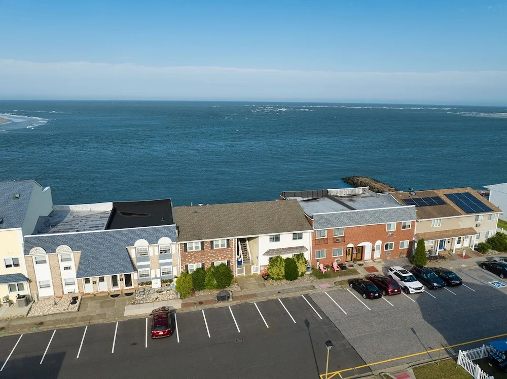 Waterfront North Wildwood Family Retreat