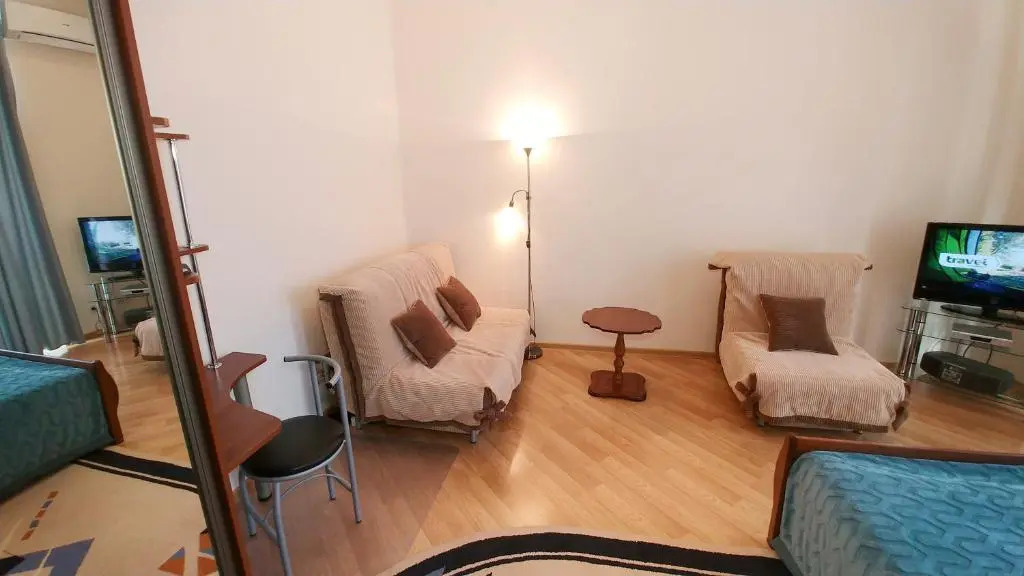 One-Room 3 Kostelna Str. On Maidane Nezalezhnosti