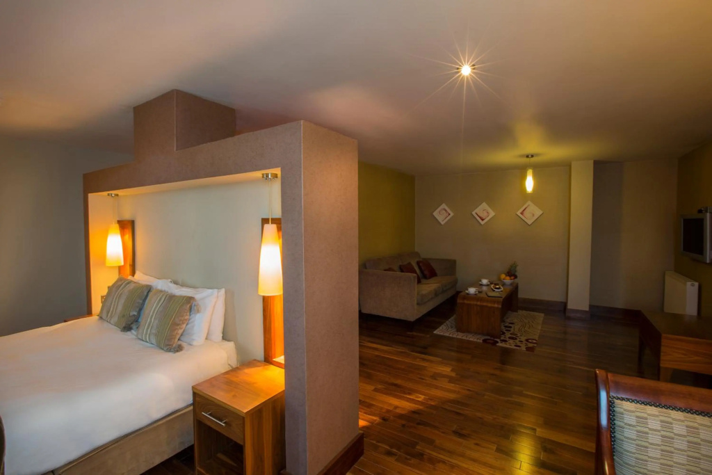 Westgrove Hotel