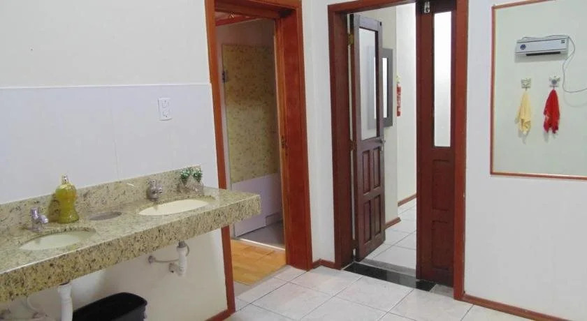 Pop Hostel