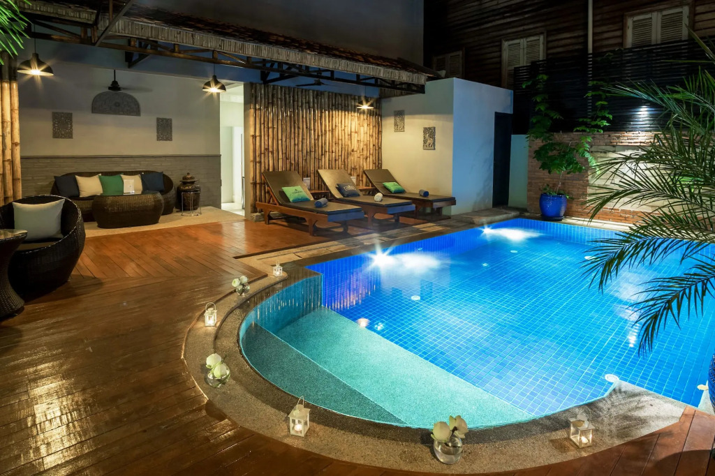 River Retreat Boutique Hotel