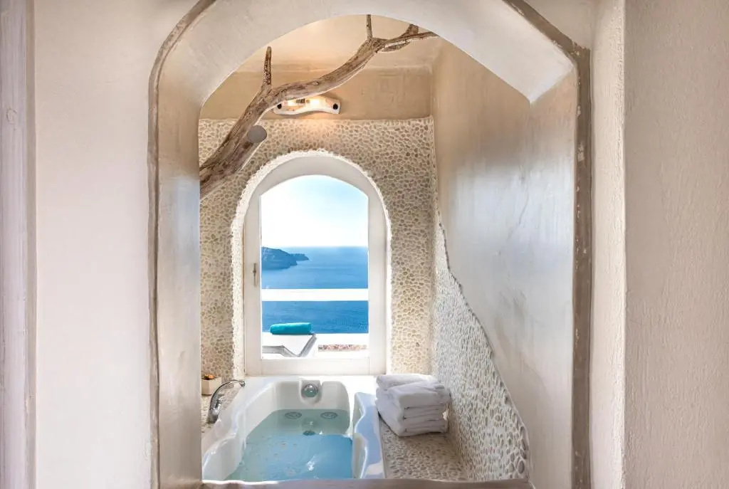 Athermi Suites