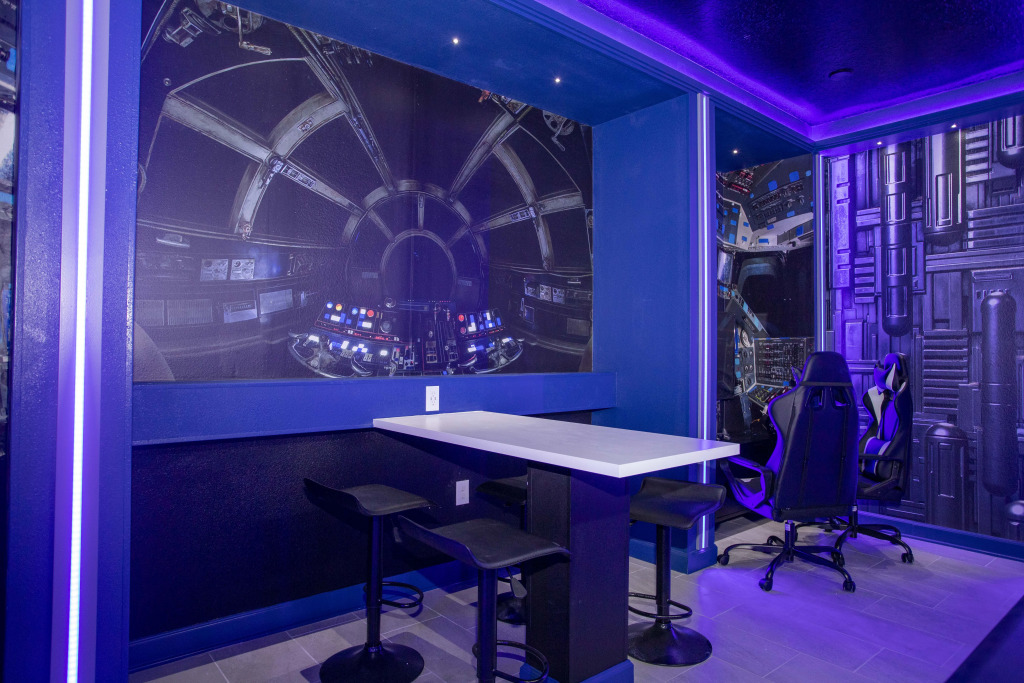 Super luxury home with cinema and game room near Disney