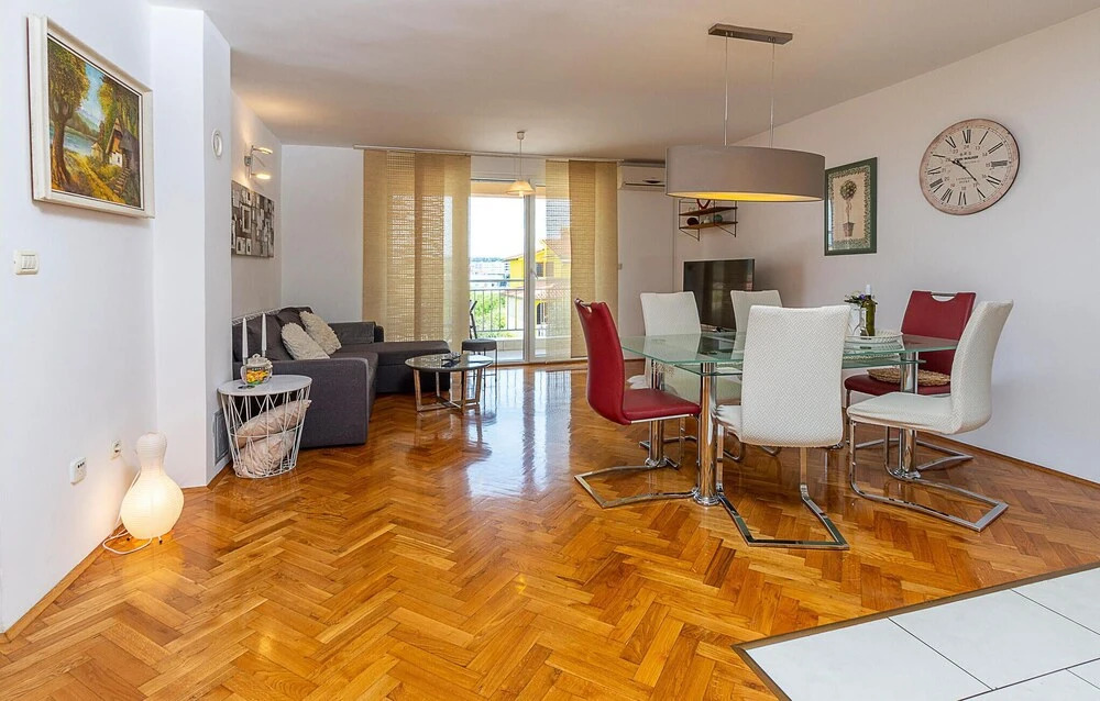 Nice Apartment in Pula With Wifi and 1 Bedrooms