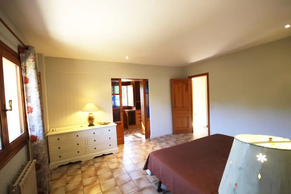 Private & Luxurious Villa With Pool - Lots of Space & Short Walk to the Sea