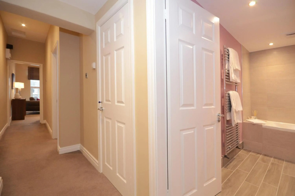 Lucy's Lodge- Most Stylish Apartment On Vibrant Bishy Road