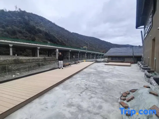 Diyunjian Light Luxury Homestay