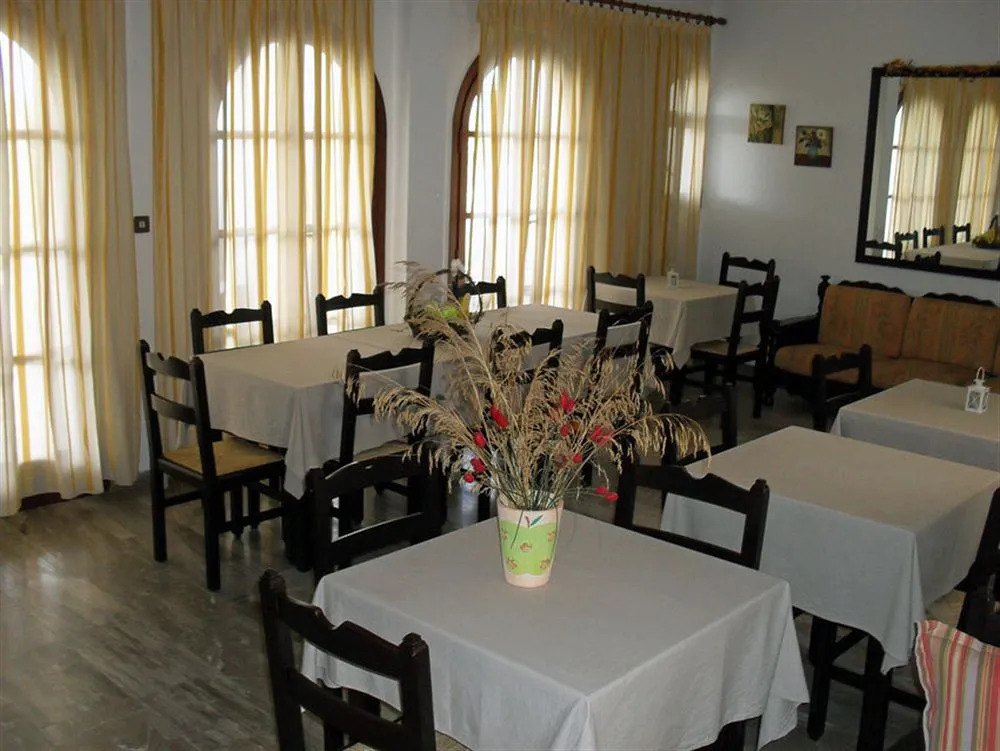 Fikas Hotel