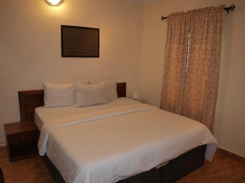 Bay Suites