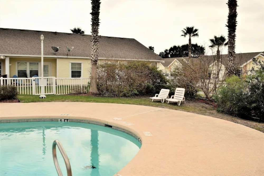 9Th St Town House #601 - Two Bedroom Townhome