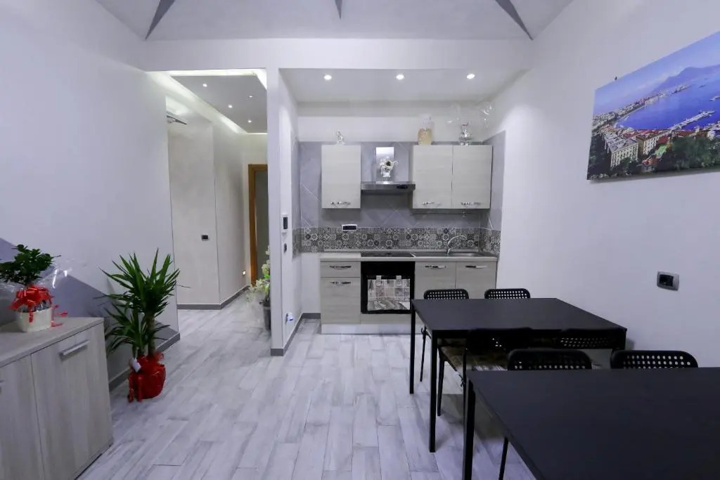 DonnAnna Suite