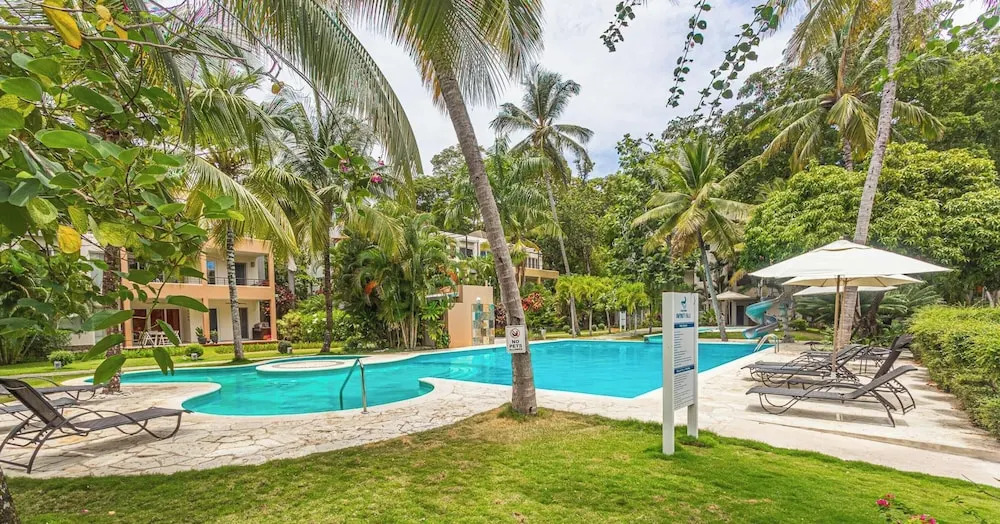 Infiniti Blu Family Suite With Private Beach