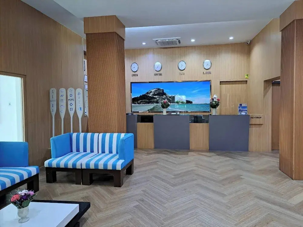 Blue Wave Hotel Hua Hin