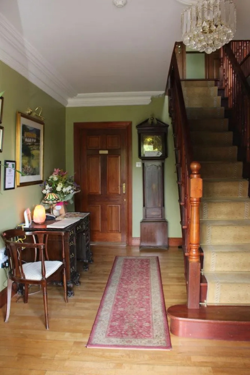Lurgan House