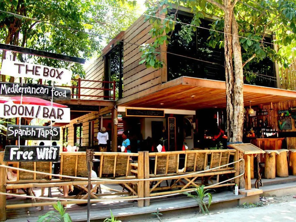 THE BOX - Lipe Resort