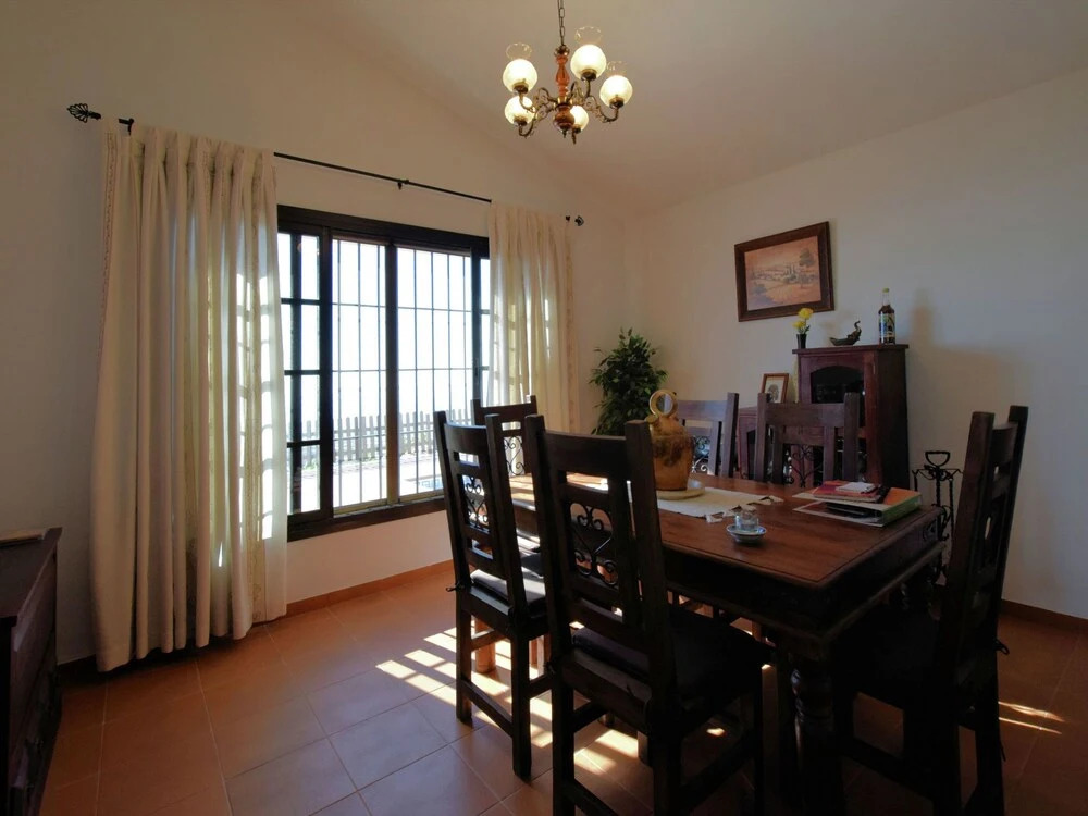 Tasteful and Modern Villa With Private Swimming Pool