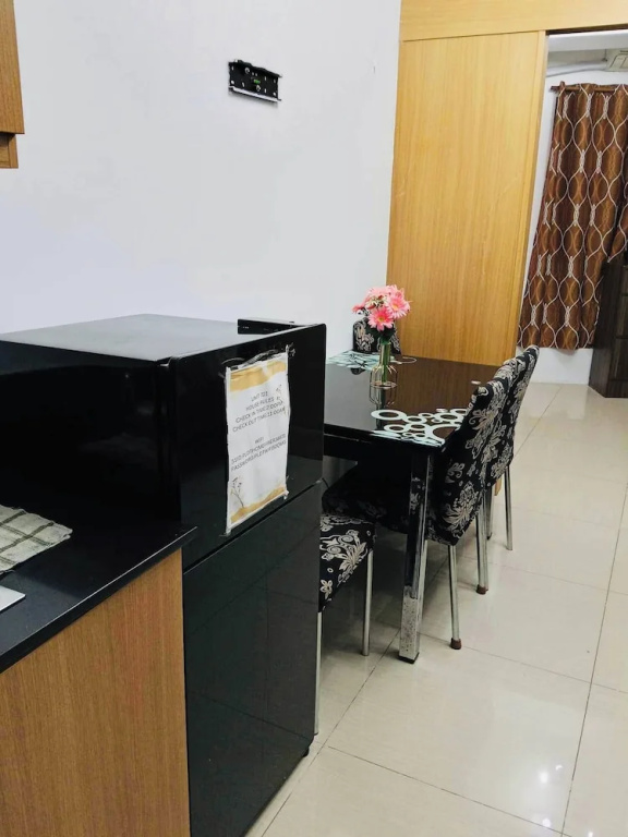 Gentle Pasay City Apartment for Rent - Perfect Family Getaway Near Mall of Asia