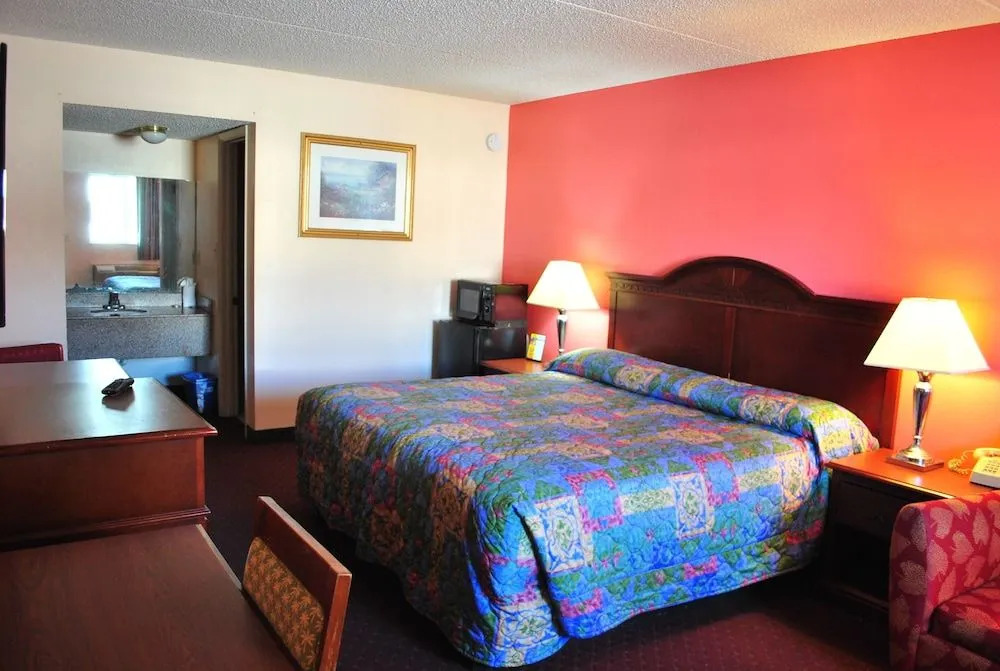 Coconut Grove Motor Inn