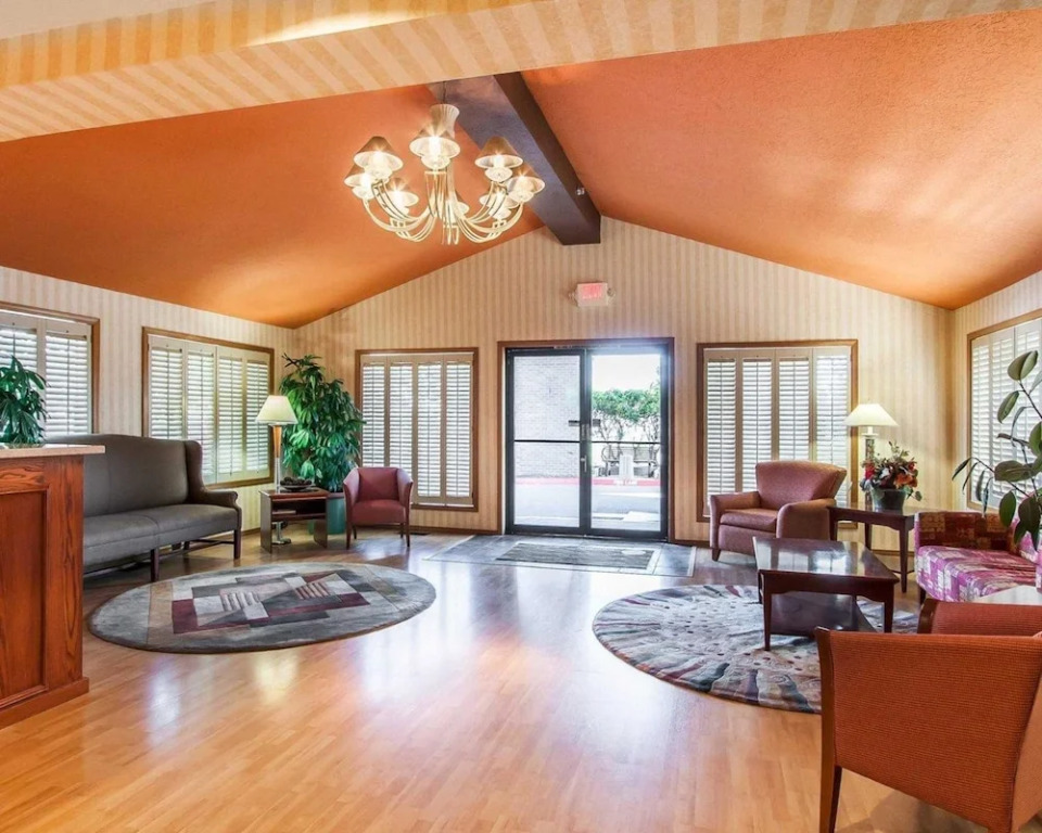 The Hotel B