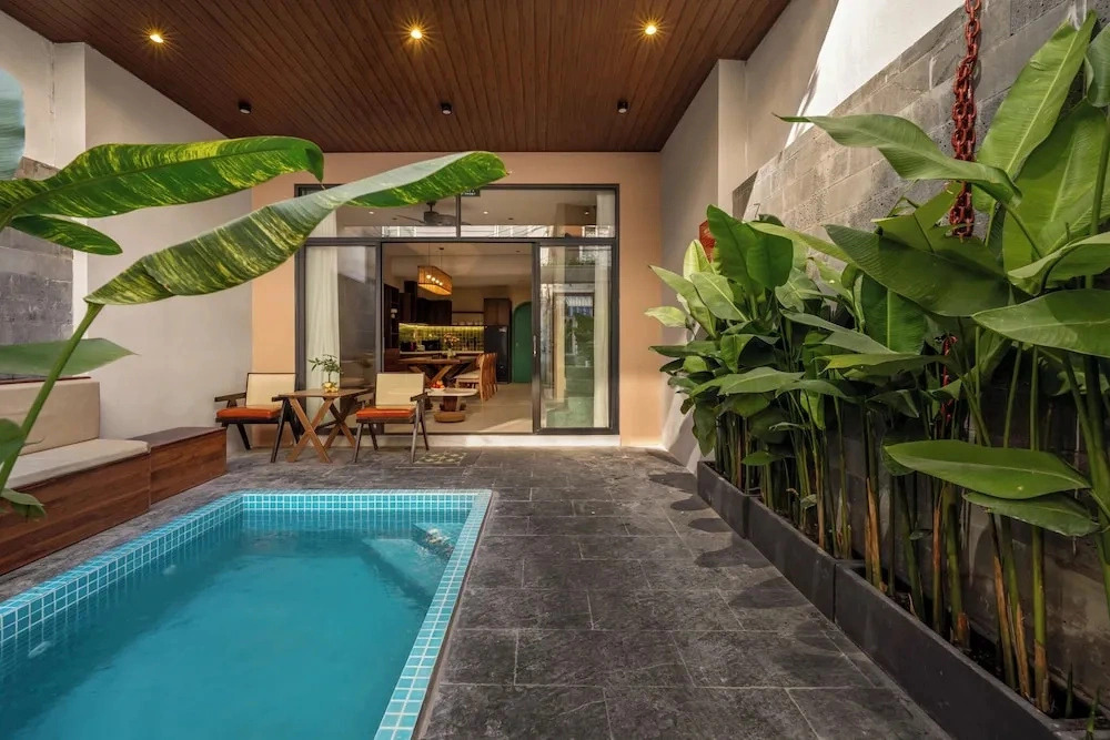 The Sage Villa - 5BR Mini Pool and Sauna