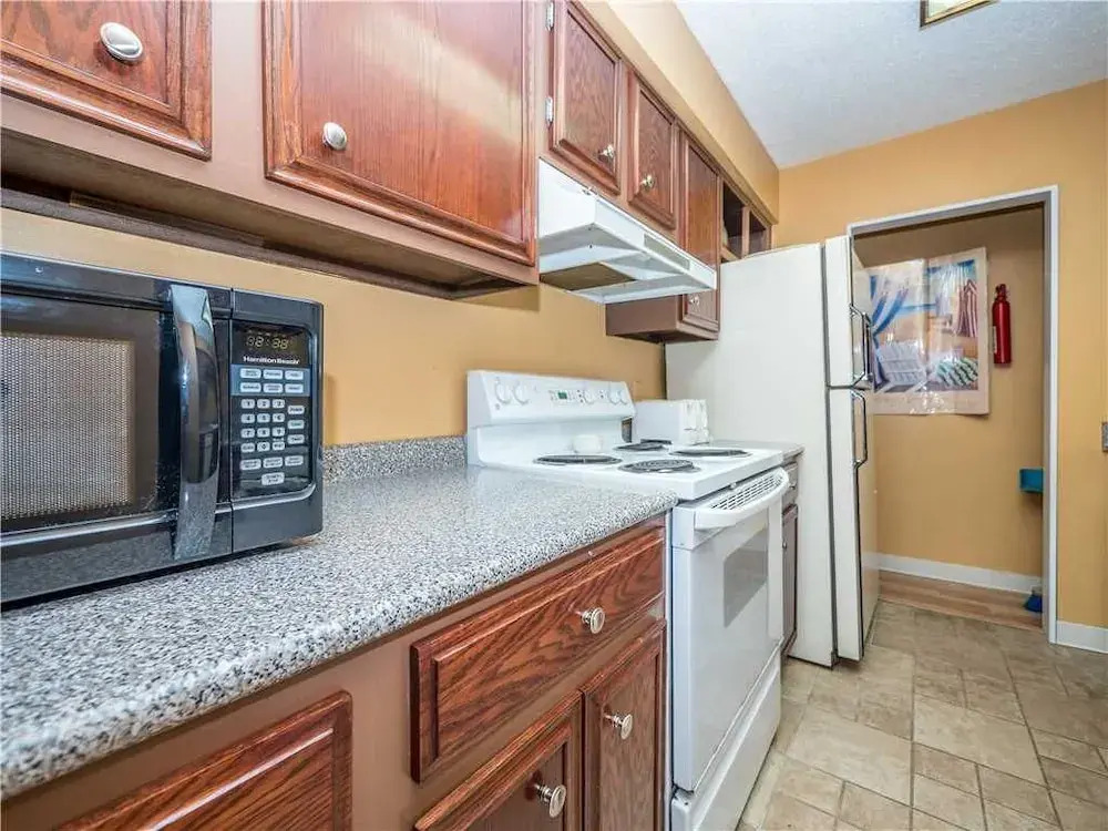 Xanadu 7-D, 2 Bedroom, Sleeps 6, Pool, Tennis, Walk to Beach