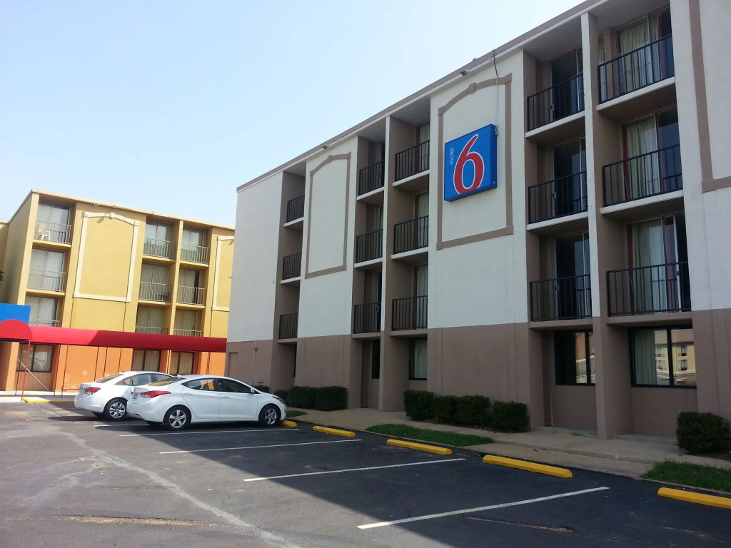 Motel 6 Jackson, TN