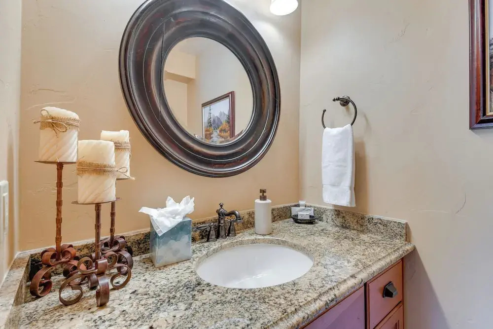 Mtn-view Steamboat Condo: Shuttle to Resort
