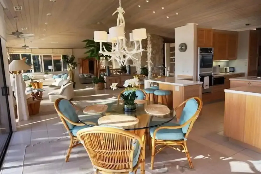 BRF1569 4 Bedroom Holiday Home by Marco Naples Vacation Homes