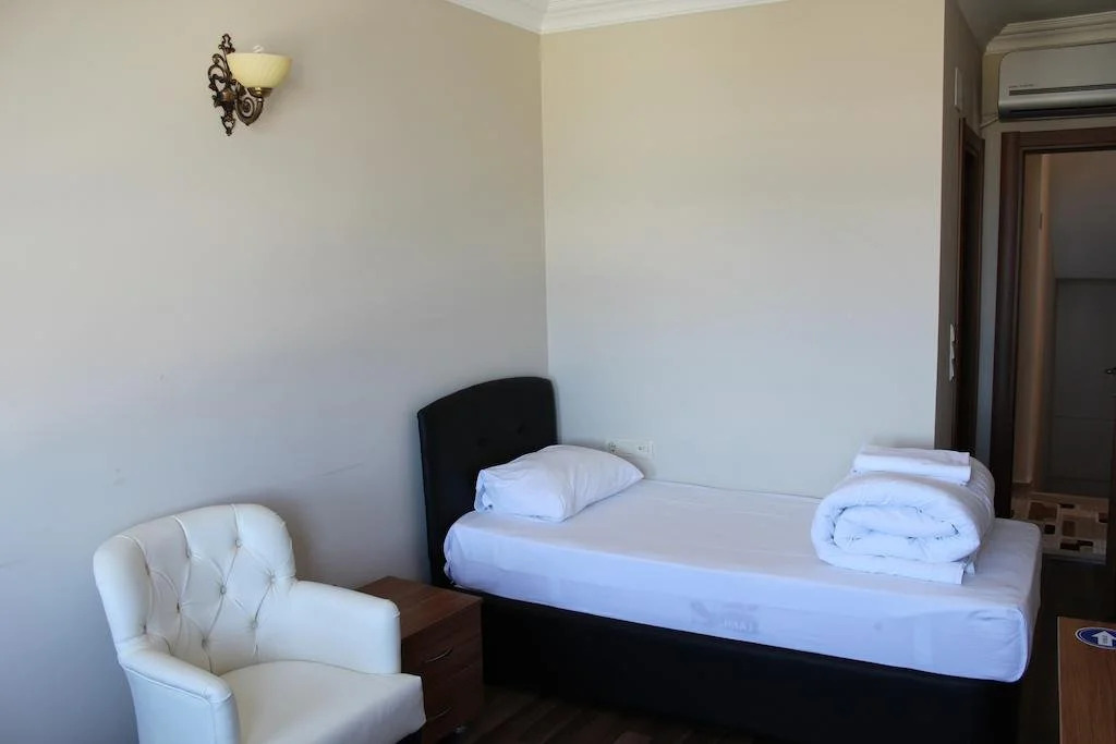 Oz-Ay Hotel