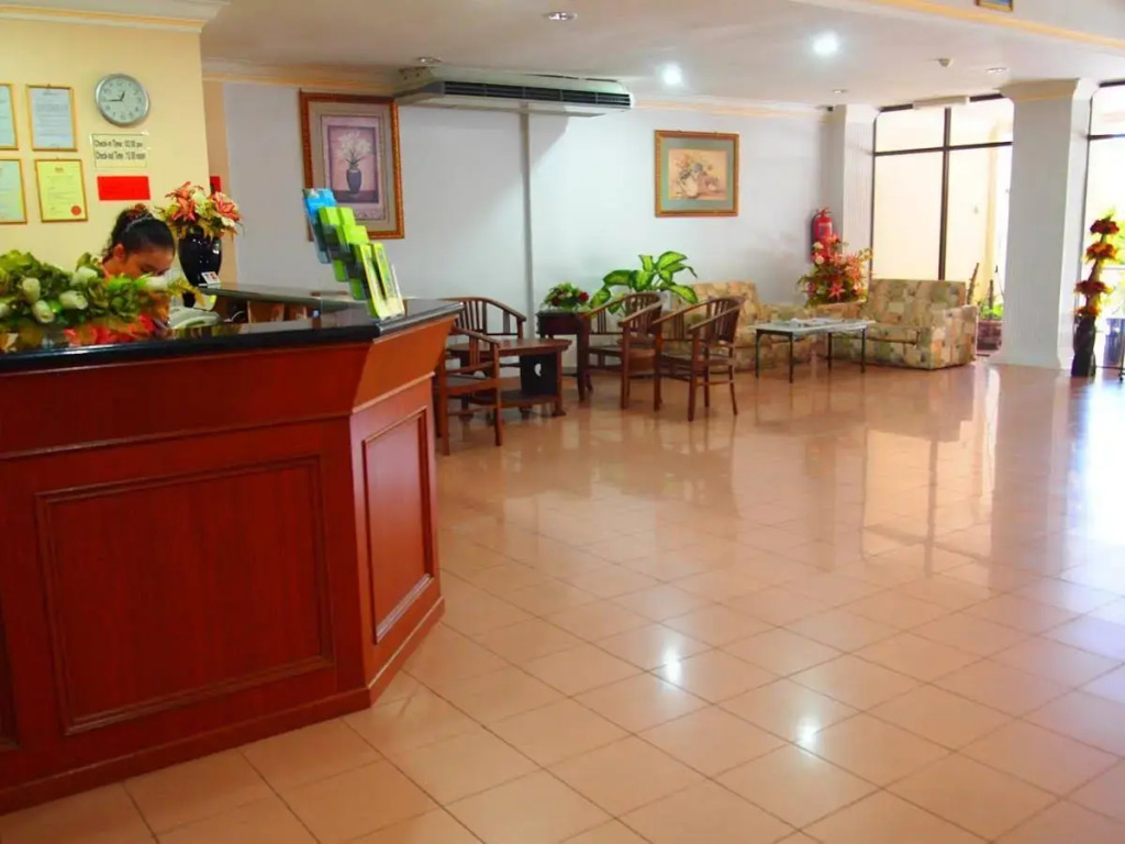Lipis Plaza Hotel