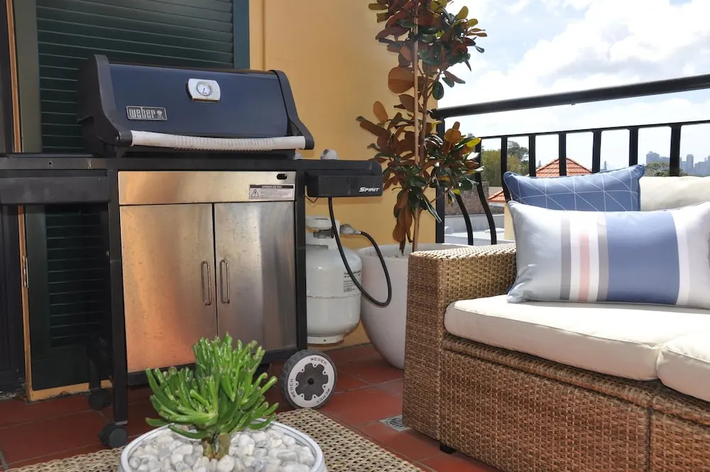 Sydney's Best 3 bdrm Apartment w Parking