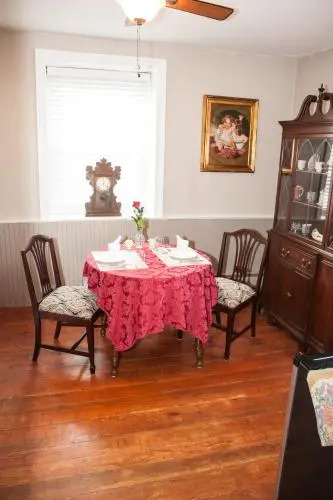 The Hertzog Homestead Bed & Breakfast
