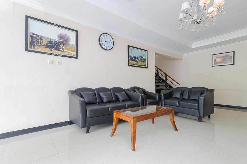 Urbanview Roemah Tebet by RedDoorz