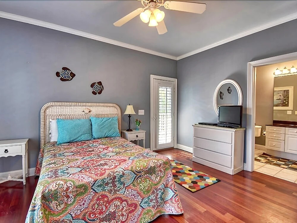 192 Sand and Sea 5 Br Home by RedAwning