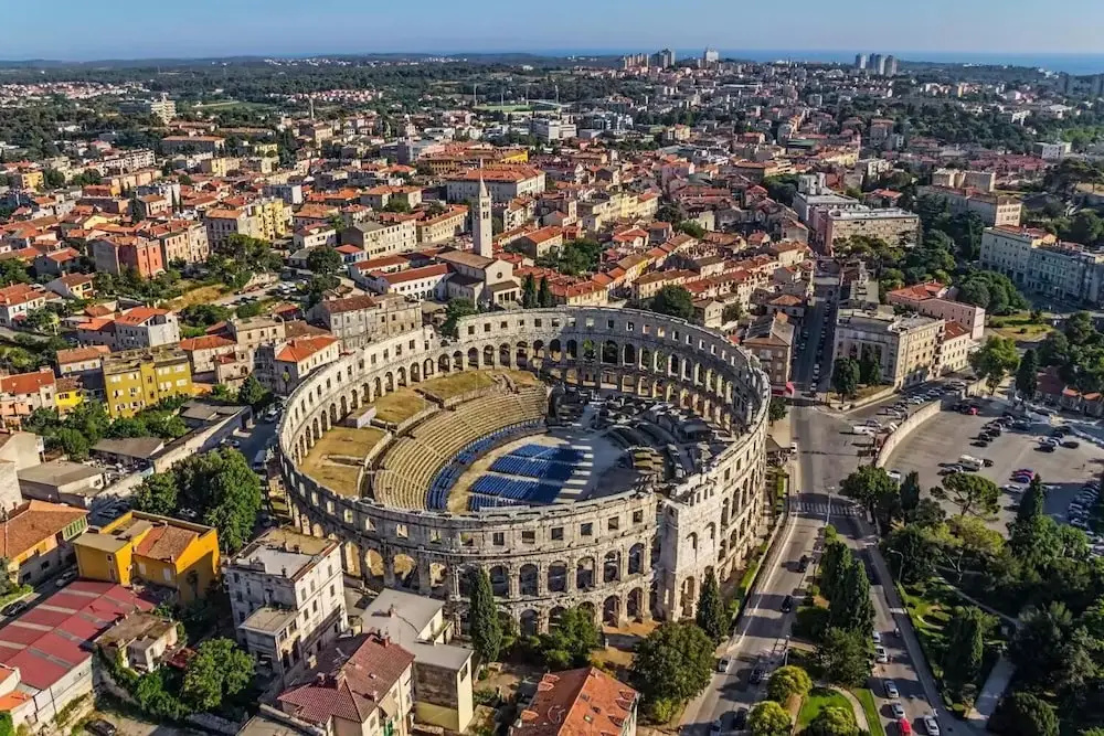 Pula Antic Rooms in Center