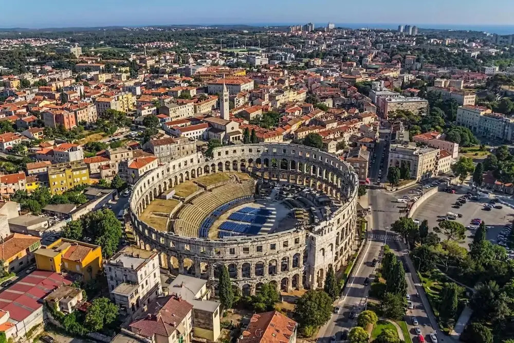 Pula Antic Rooms in Center