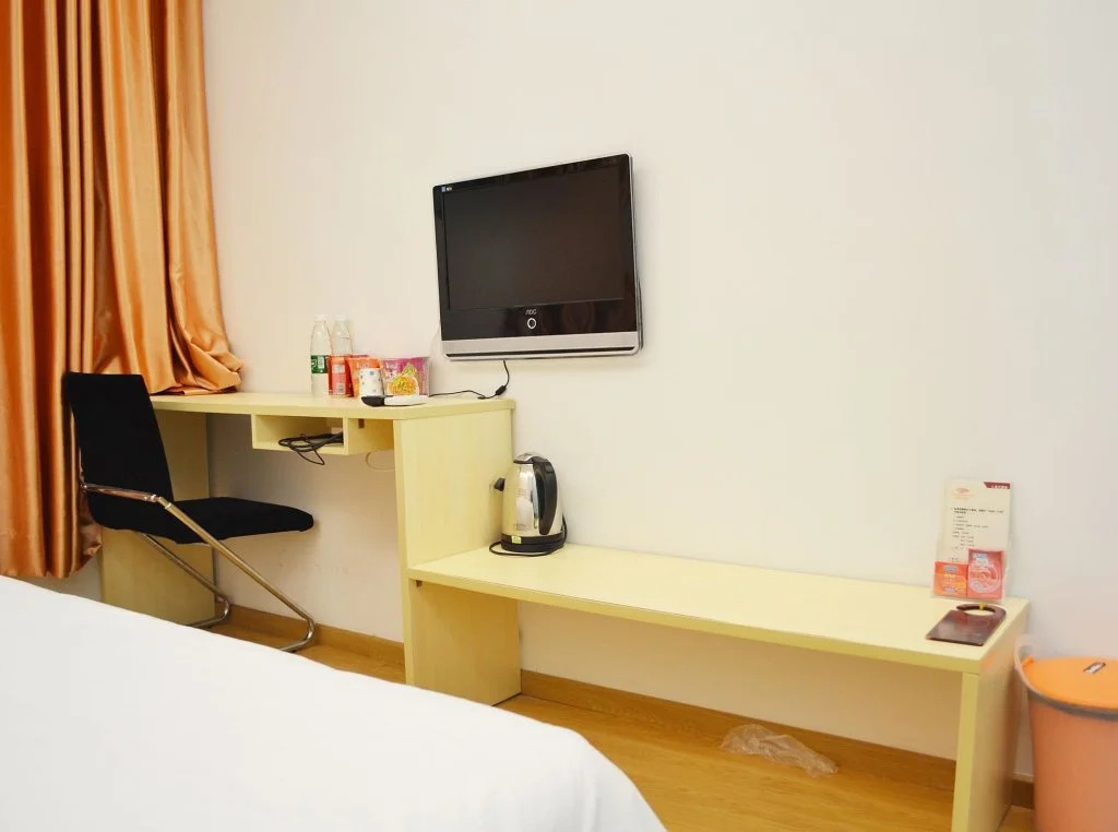 Emerald Holiday Hotel