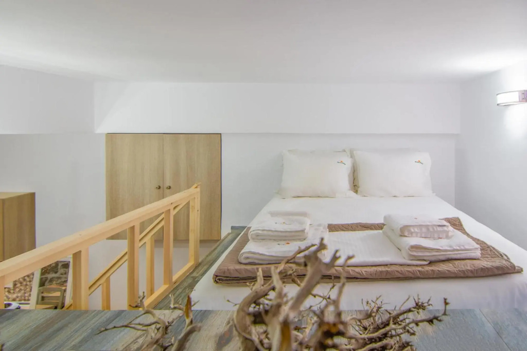 Perachori Boutique Studios