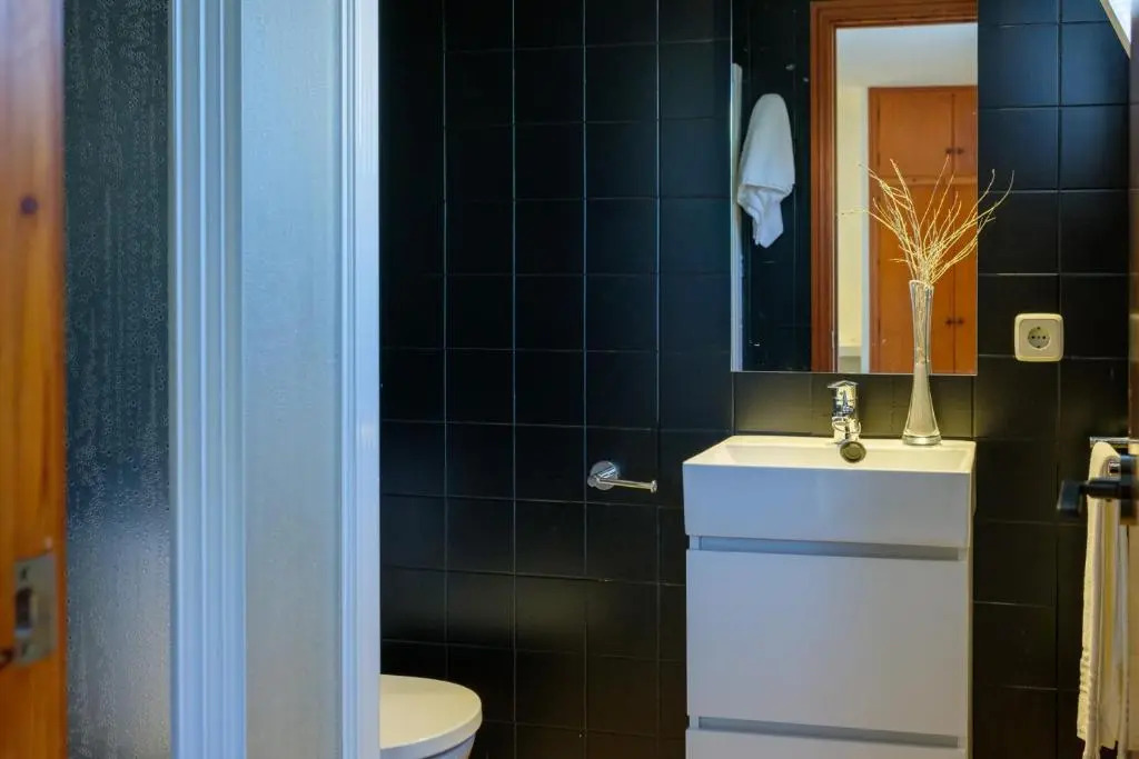IROCO HOSTAL