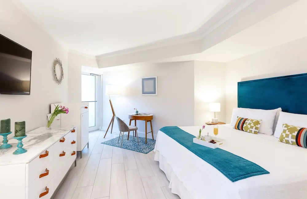 iCoconutGrove - Luxurious Vacation Rentals in Coconut Grove
