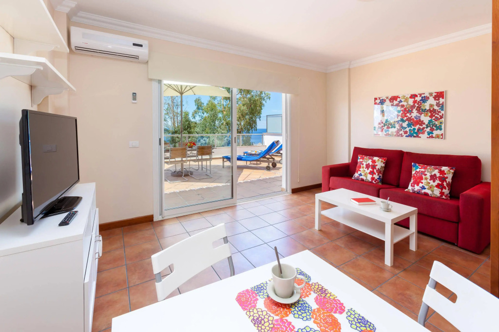 Apartamentos Terrazas Los Gigantes by Suncanarias