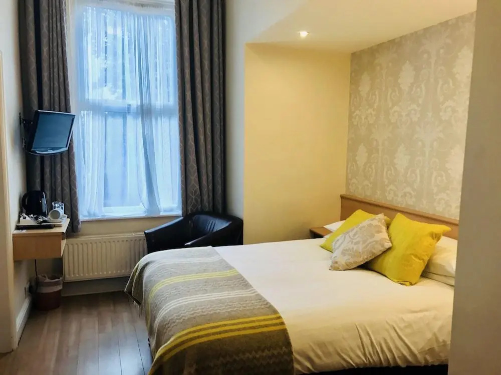 Westlynn Hotel & Apartments Free Parking Near Manchester Centre