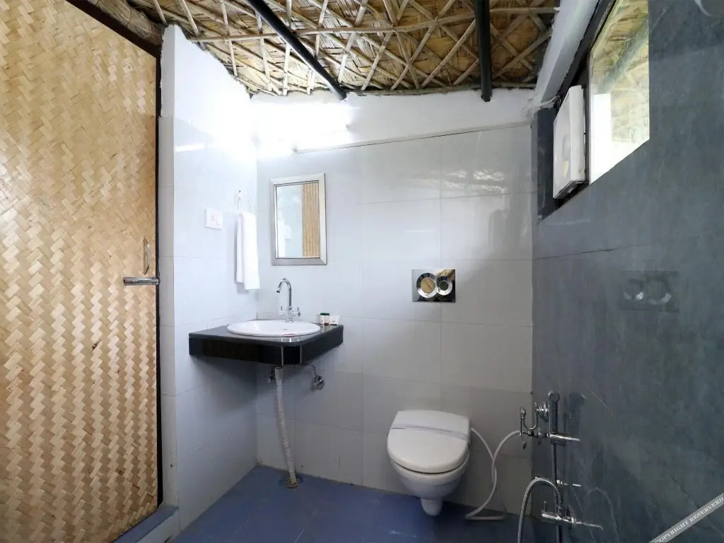 The Gharonda Hut by OYO Rooms