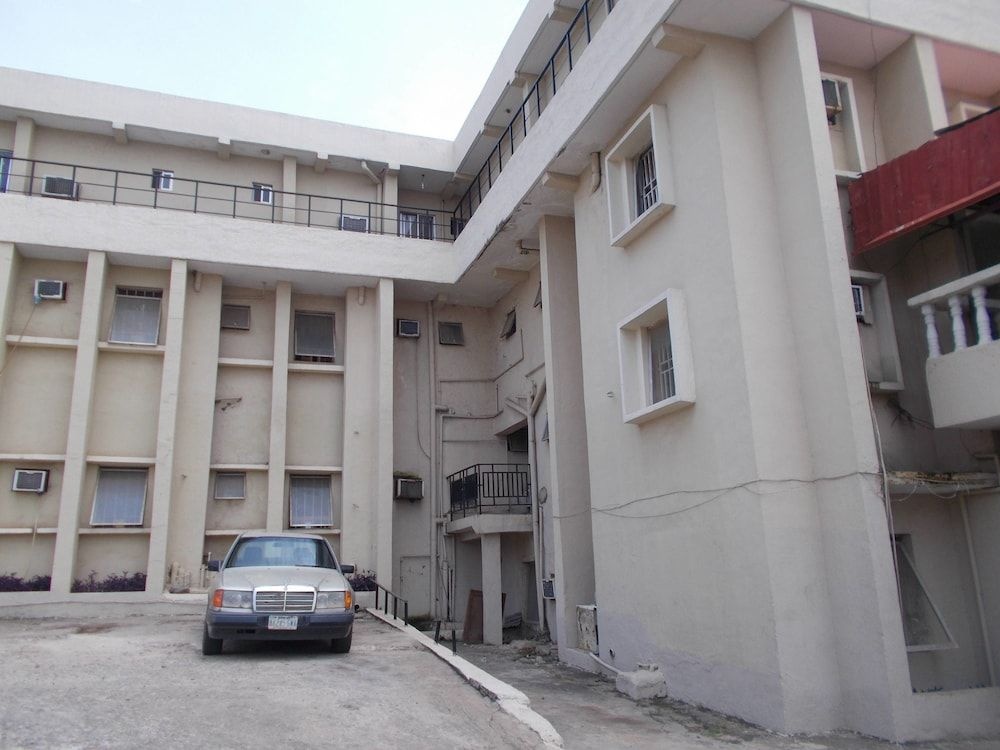 Rendezvous Hotel