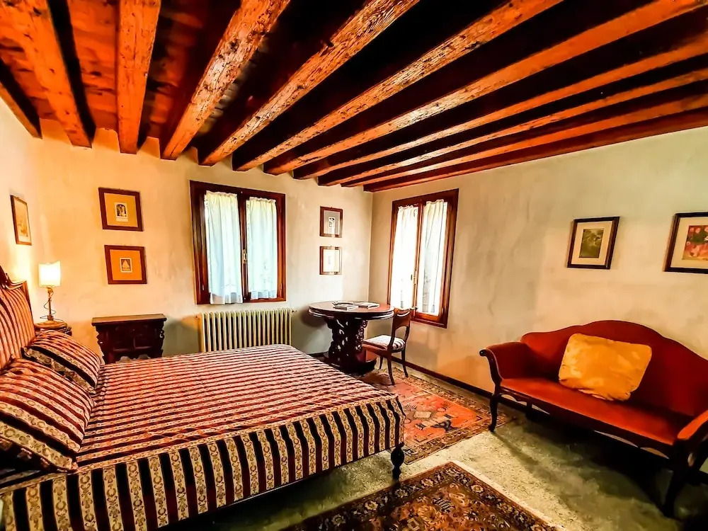 Villa Foscolo - Luxury Rooms & Apartments