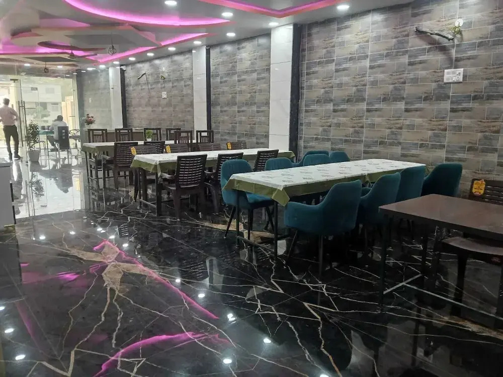 Pragati Hotel