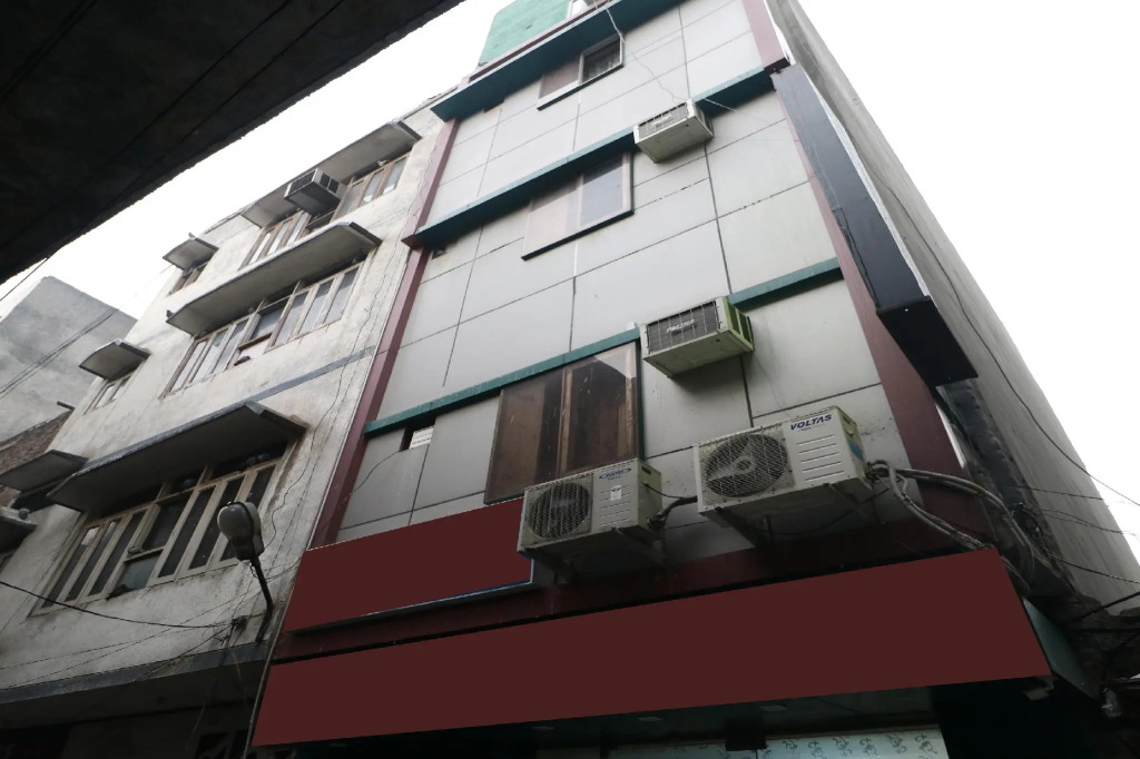 OYO 29059 Hotel Green Tower