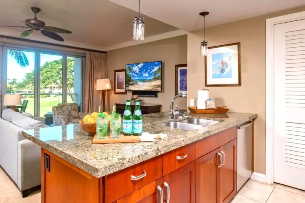 Honua Kai 4 Free Rental Cars KBM Resorts Extra-large Corner Suite 4 Units, 6 Bedrooms HK Ml-2804