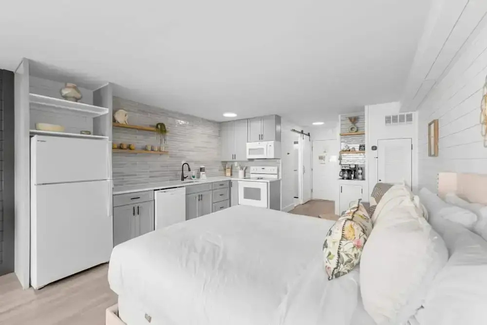 Renovated Beach Front Ocean View Condo TOG 321
